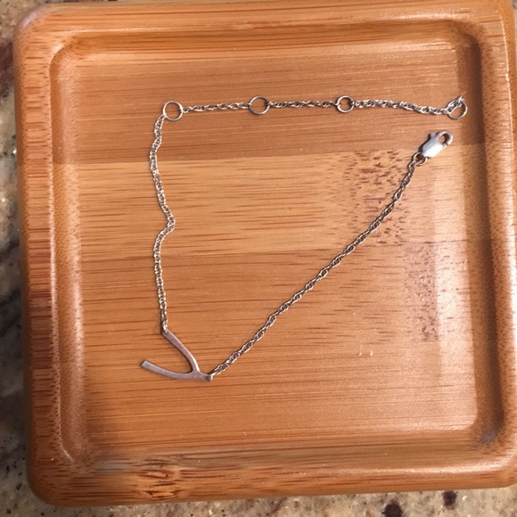 Jennifer Zeuner Lily “wishbone” Bracelet - Picture 2 of 4